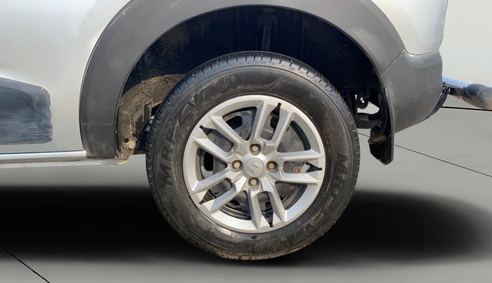 2023 Renault TRIBER RXT AMT, Petrol, Automatic, 23,337 km, Left Rear Wheel