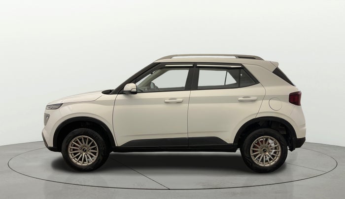 2020 Hyundai VENUE S+ 1.2, Petrol, Manual, 62,110 km, Left Side