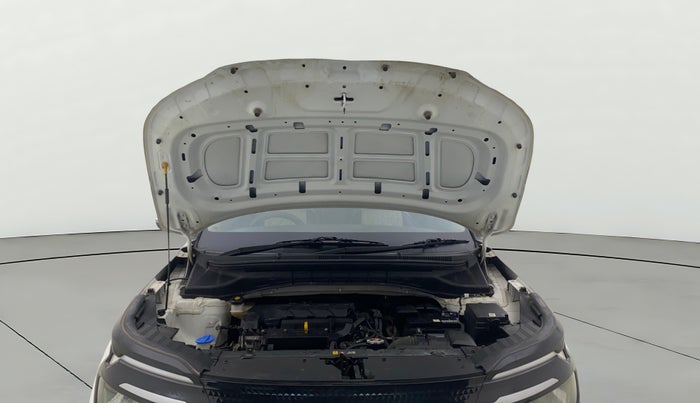 2022 KIA CARENS PRESTIGE 1.5 PETROL 7 STR, Petrol, Manual, 27,534 km, Open Bonet