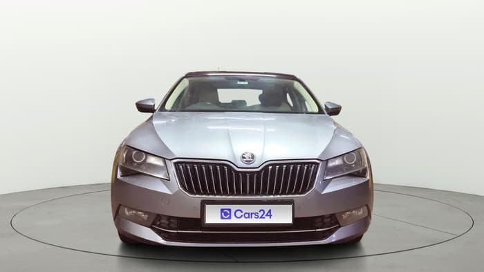 2017 Skoda Superb L&K 1.8 TSI AT, Petrol, Automatic, 61,390 km, Front