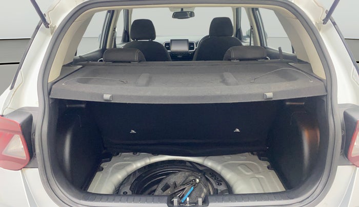 2020 Hyundai VENUE SX PLUS 1.0 TURBO DCT, Petrol, Automatic, 41,193 km, Boot Open Zoomed View