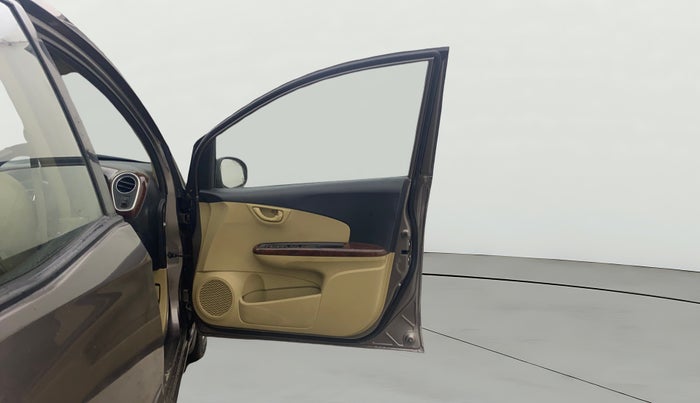 2015 Honda Mobilio 1.5L I-DTEC V, Diesel, Manual, 93,949 km, RHS Front Door