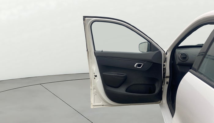 2019 Renault Kwid RXT 1.0 AMT, Petrol, Automatic, 42,872 km, LHS Front Door