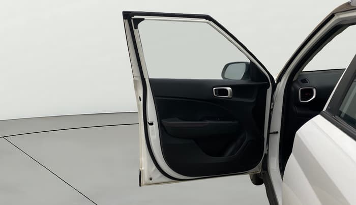 2022 Hyundai VENUE SX PLUS 1.0 TURBO DCT DUAL TONE, Petrol, Automatic, 24,238 km, LHS Front Door