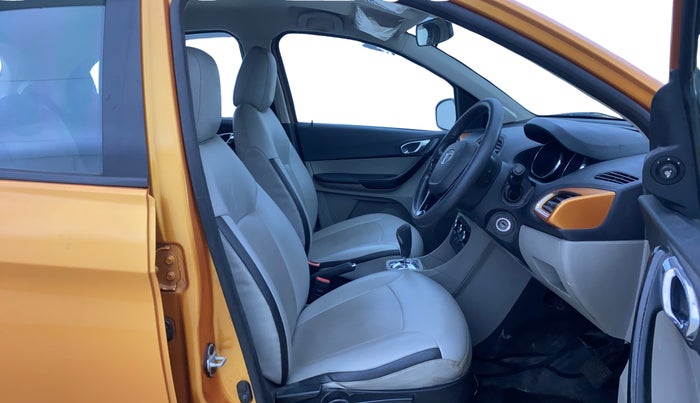 2018 Tata Tiago XZA PETROL, Petrol, Automatic, 36,810 km, Right Side Front Door Cabin
