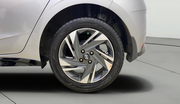 2022 Hyundai NEW I20 ASTA 1.2 MT, Petrol, Manual, 54,233 km, Left Rear Wheel