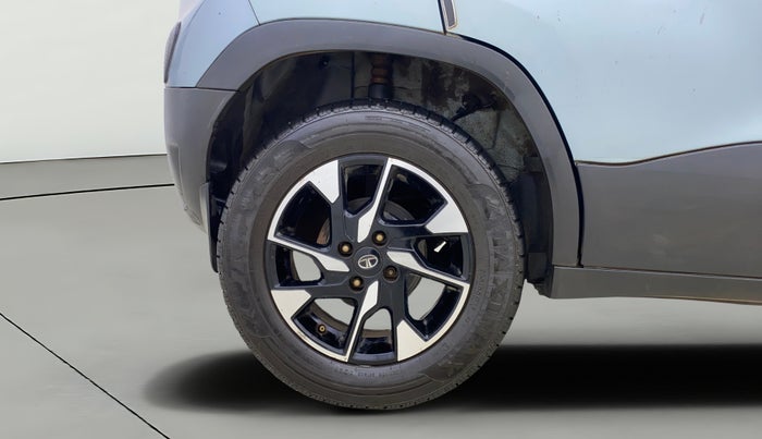 2023 Tata PUNCH ACCOMPLISHED DAZZLE SUNROOF CNG MT, CNG, Manual, 90,529 km, Right Rear Wheel