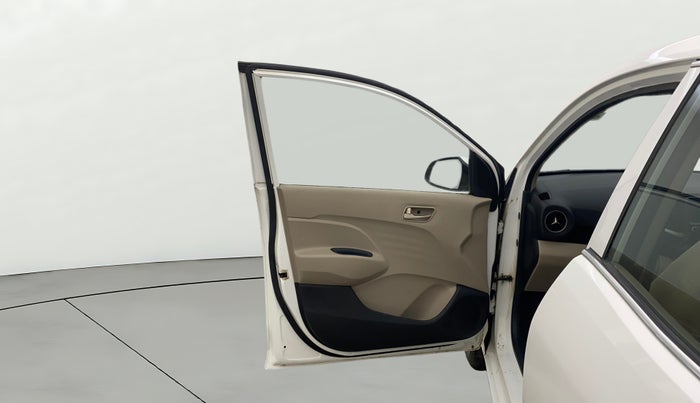 2019 Hyundai NEW SANTRO SPORTZ CNG, CNG, Manual, 22,989 km, LHS Front Door
