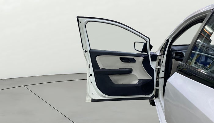 2023 Tata ALTROZ XM PLUS SUNROOF CNG, CNG, Manual, 25,460 km, LHS Front Door