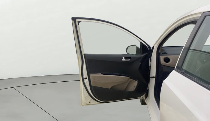 2015 Hyundai Xcent S 1.2, Petrol, Manual, 76,266 km, LHS Front Door