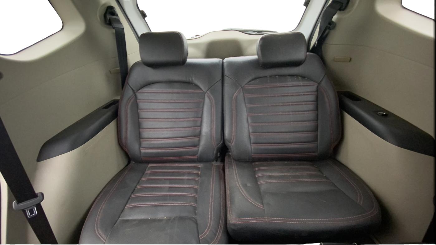 2022 Renault TRIBER RXZ AMT, CNG, Automatic, 47,928 km, Third Seat Row ( optional )