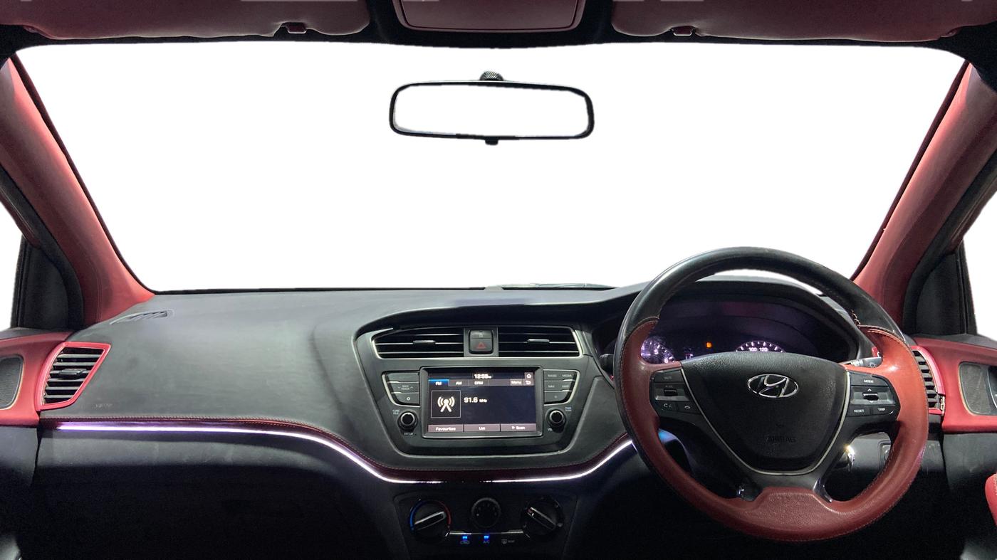 2019 Hyundai Elite i20 SPORTZ PLUS 1.2, CNG, Manual, 87,030 km, Dashboard