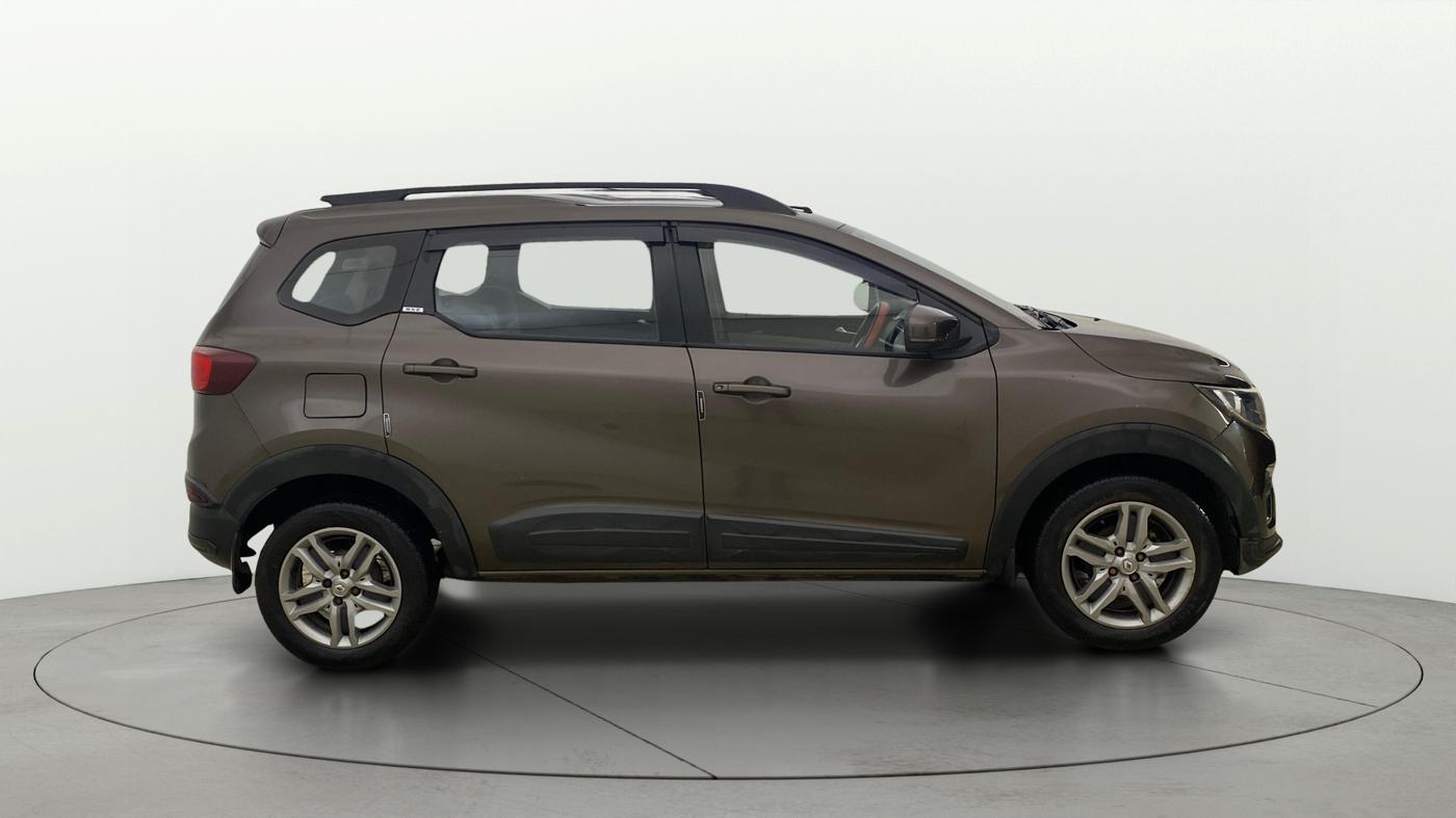 2021 Renault TRIBER RXZ AMT, Petrol, Automatic, 19,531 km, Right Side View