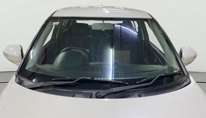 2016 Maruti Swift VXI, Petrol, Manual, 94,556 km, Front Windshield