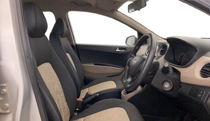 2016 Hyundai Grand i10 SPORTZ 1.2 KAPPA VTVT, Petrol, Manual, 26,923 km, Right Side Front Door Cabin