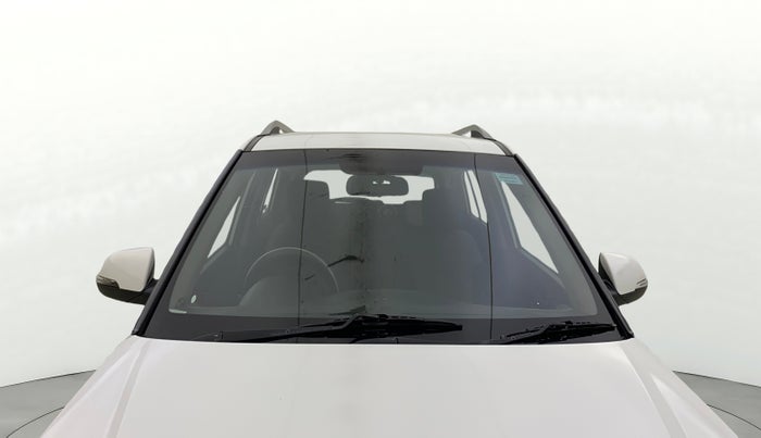 2017 Hyundai Creta SX PLUS AT 1.6 PETROL, CNG, Automatic, 1,17,634 km, Front Windshield