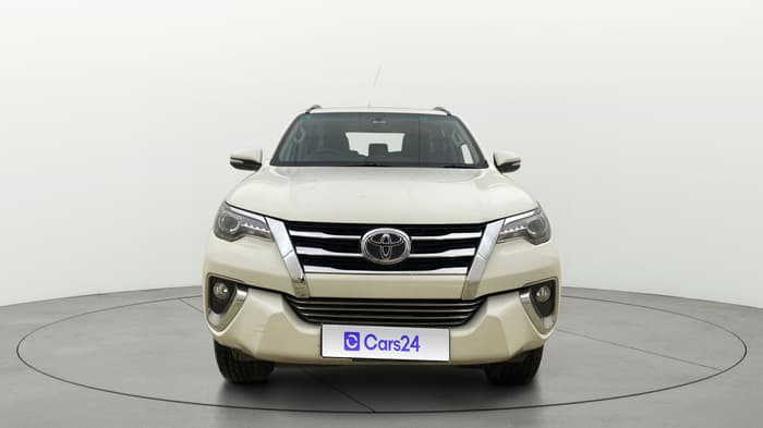 2017 Toyota Fortuner 2.8 4X2 MT, Diesel, Manual, 98,868 km, Front