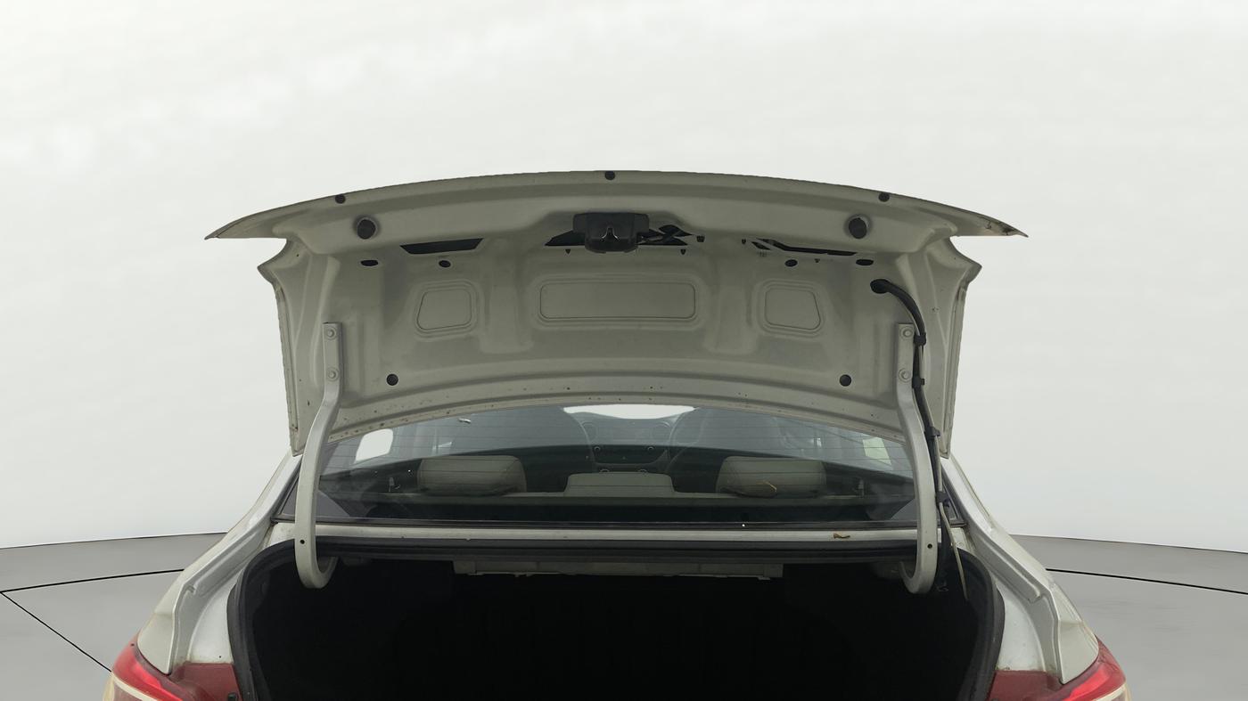 2015 Hyundai Xcent SX AT 1.2 (O), Petrol, Automatic, 19,691 km, Boot Door Open
