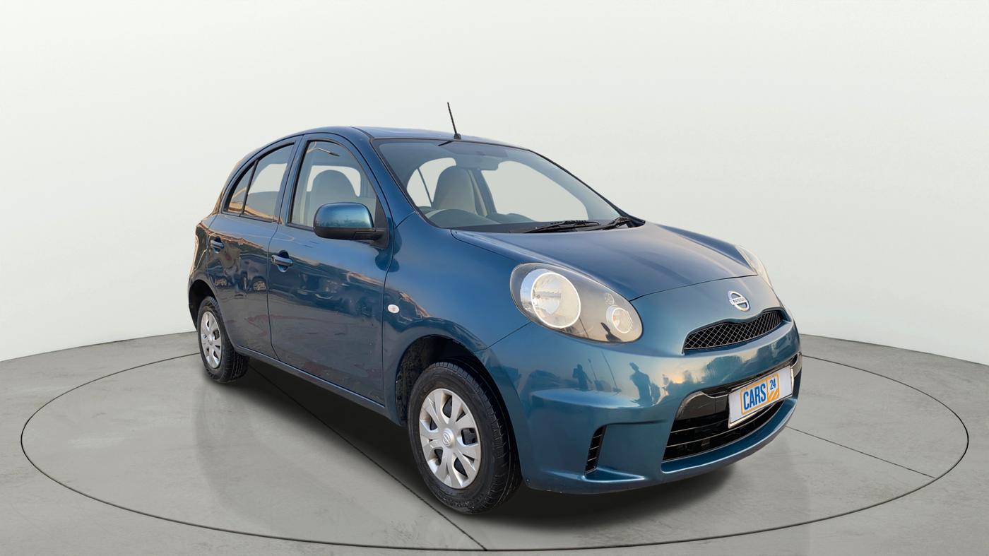 2015 Nissan Micra Active XV, Petrol, Manual, 33,490 km, SRP