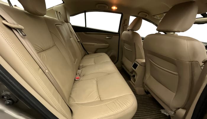 2021 Maruti Ciaz ALPHA 1.5 SHVS PETROL, Petrol, Manual, 45,923 km, Right Side Rear Door Cabin