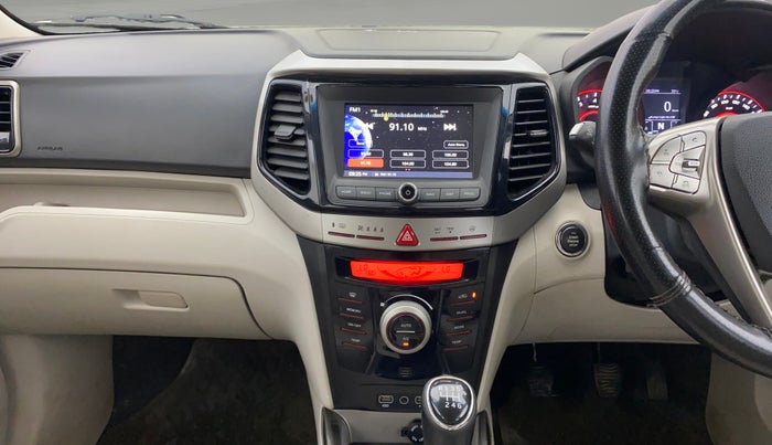 2020 Mahindra XUV300 W8 (O) 1.2 PETROL, Petrol, Manual, 42,702 km, Air Conditioner