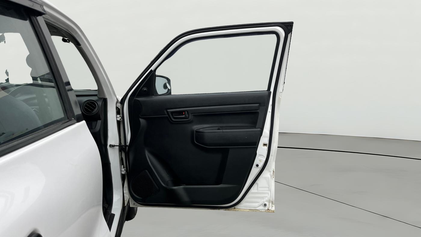 2023 Maruti S PRESSO VXI (O) AMT, Petrol, Automatic, 31,710 km, RHS Front Door