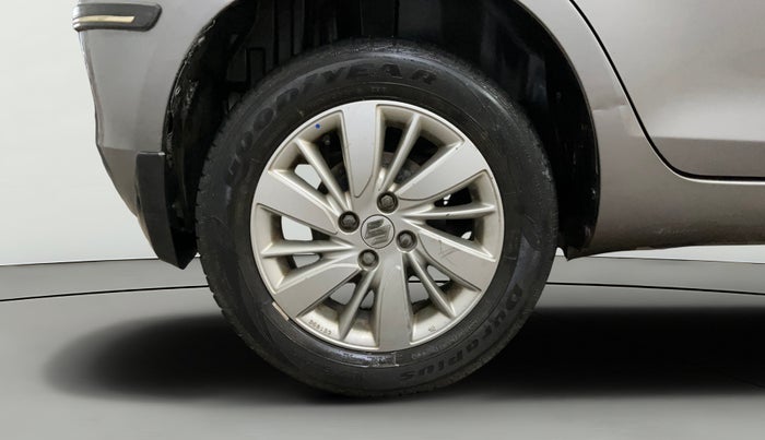 2015 Maruti Swift ZXI, Petrol, Manual, 50,887 km, Right Rear Wheel