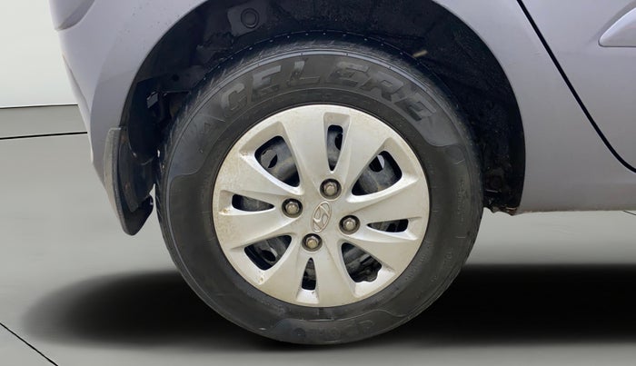 2012 Hyundai i10 SPORTZ 1.2 AT, Petrol, Automatic, 16,568 km, Right Rear Wheel