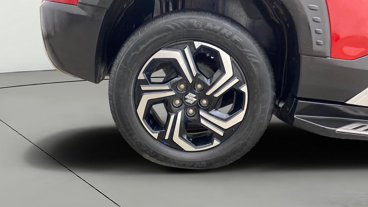 2023 Maruti BREZZA ZXI + SMART HYBRID DUAL TONE, Petrol, Manual, 39,742 km, Right Rear Wheel
