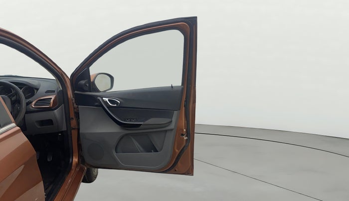 2017 Tata TIGOR XZ (O) PETROL, Petrol, Manual, 1,34,427 km, RHS Front Door