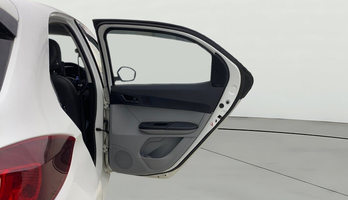 2021 Tata Tiago XT (O) PETROL, Petrol, Manual, 31,877 km, RHS Rear Door