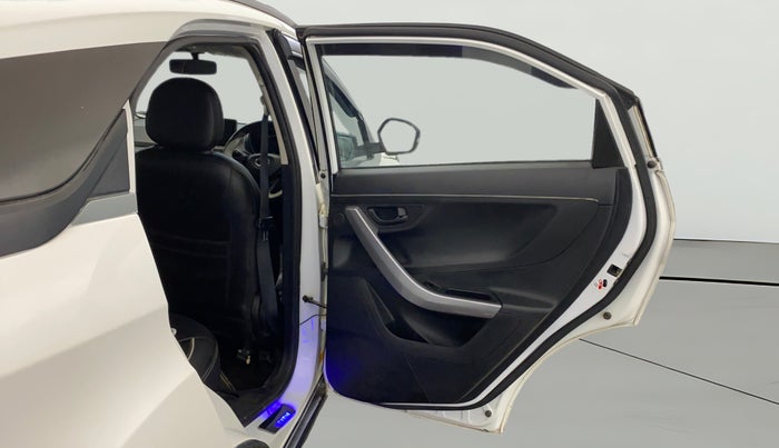 2022 Tata NEXON XM PETROL, Petrol, Manual, 46,195 km, RHS Rear Door