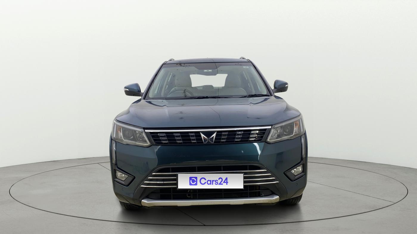 2023 Mahindra XUV300 W8 (O) 1.5 DIESEL AMT, Diesel, Automatic, 45,135 km, Front