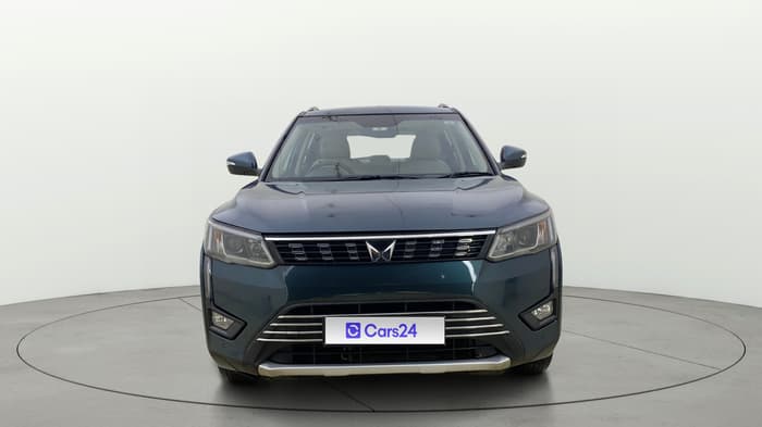 2023 Mahindra XUV300 W8 (O) 1.5 DIESEL AMT, Diesel, Automatic, 45,135 km, Front
