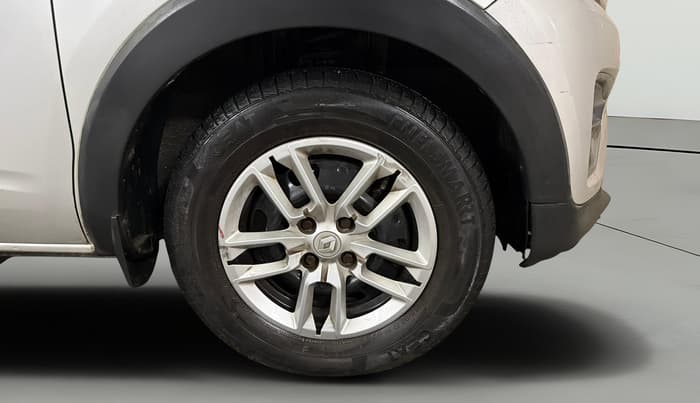 2019 Renault TRIBER RXT, Petrol, Manual, 17,775 km, Right Front Wheel