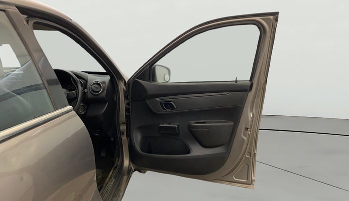 2018 Renault Kwid RXL, Petrol, Manual, 49,524 km, RHS Front Door