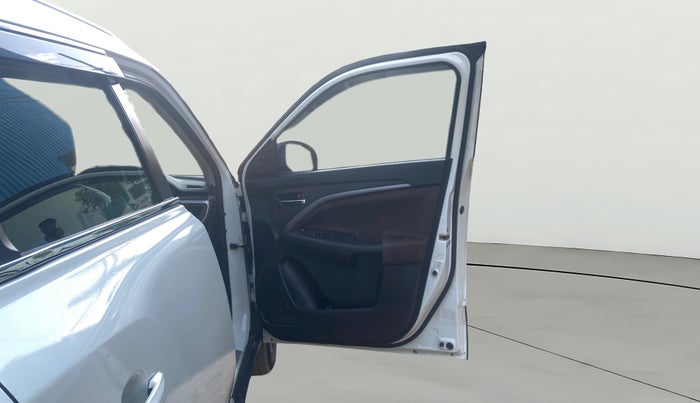 2023 Maruti BREZZA ZXI AT SMART HYBRID, Petrol, Automatic, 60,097 km, RHS Front Door