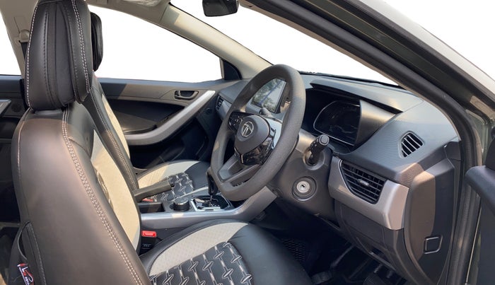 2022 Tata NEXON XMA SUNROOF PETROL, Petrol, Automatic, 14,217 km, Right Side Front Door Cabin