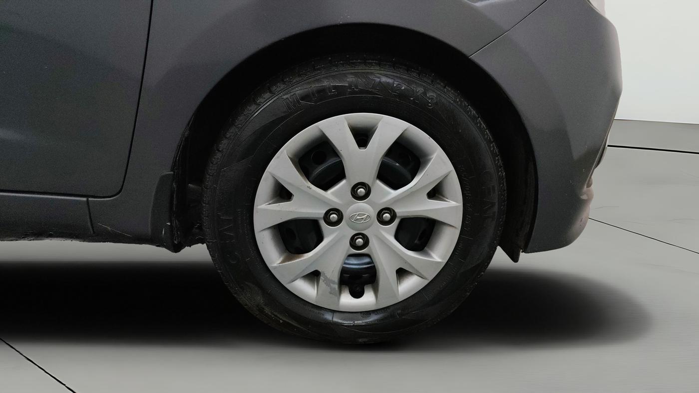 2015 Hyundai Grand i10 MAGNA 1.2 KAPPA VTVT, Petrol, Manual, 26,721 km, Right Front Wheel