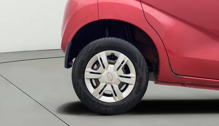 2016 Datsun Redi Go S, Petrol, Manual, 70,807 km, Right Rear Wheel