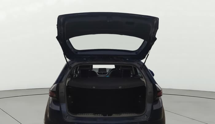2023 Tata ALTROZ XZA + SUNROOF, Petrol, Automatic, 23,574 km, Boot Door Open