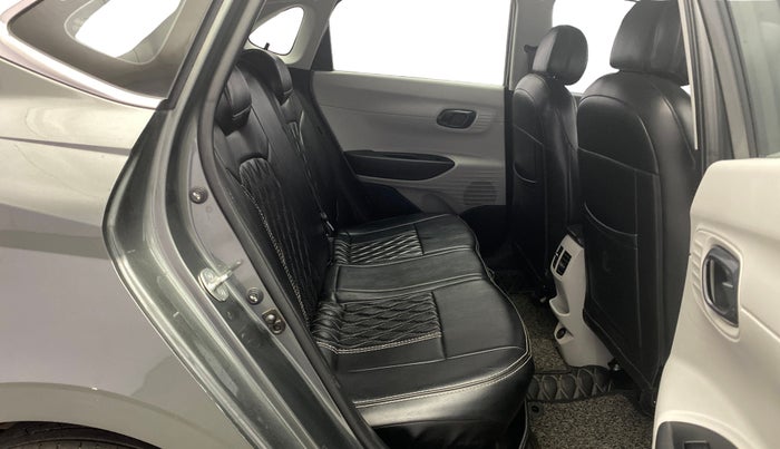 2023 Hyundai NEW I20 SPORTZ 1.2 IVT, Petrol, Automatic, 38,313 km, Right Side Rear Door Cabin