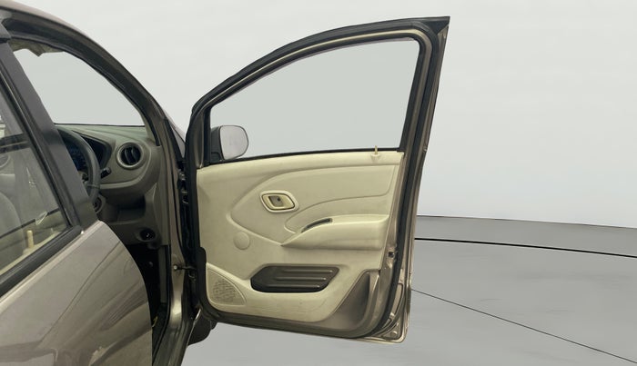 2016 Datsun Redi Go T (O), Petrol, Manual, 40,672 km, RHS Front Door