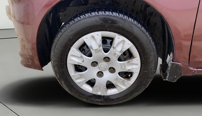 2015 Honda Amaze 1.2L I-VTEC S, Petrol, Manual, 1,25,429 km, Left Front Wheel