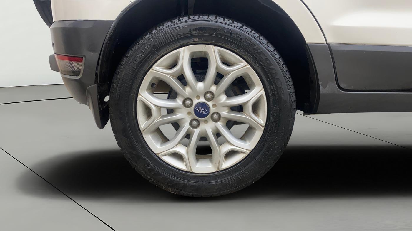 2013 Ford Ecosport TITANIUM 1.5L DIESEL, Diesel, Manual, 1,06,191 km, Right Rear Wheel