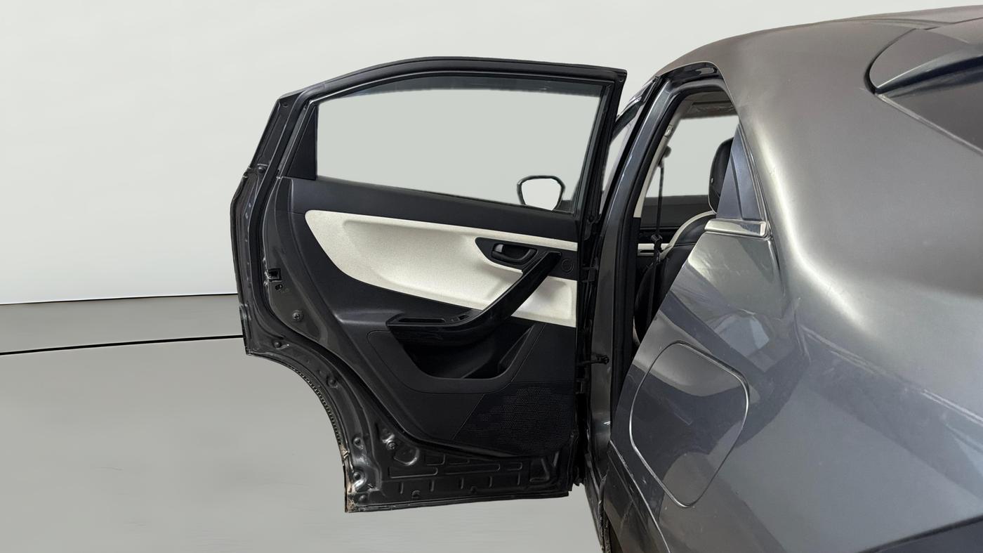 2024 Tata Curvv Pure Plus S 1.5 Diesel 6MT, Diesel, Manual, 56,187 km, LHS Rear Door
