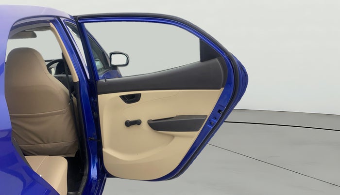 2015 Hyundai Eon MAGNA +, Petrol, Manual, 10,735 km, RHS Rear Door