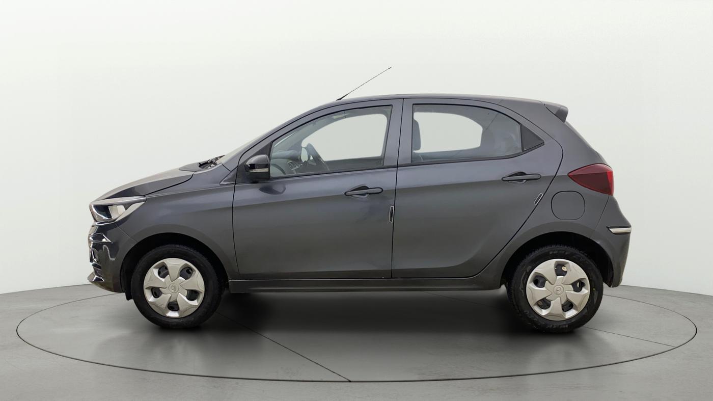 2023 Tata Tiago XT (O) PETROL, Petrol, Manual, 25,927 km, Left Side