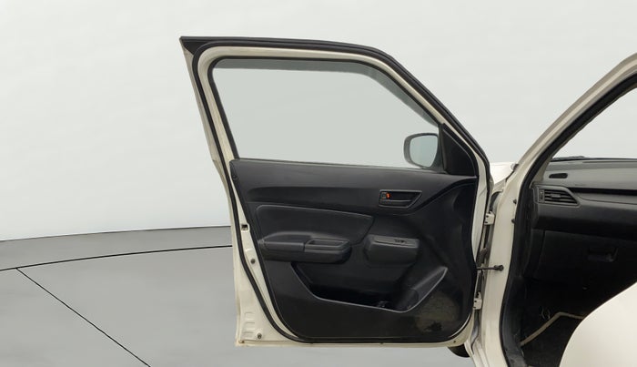 2020 Maruti Swift LXI, Petrol, Manual, 50,432 km, LHS Front Door