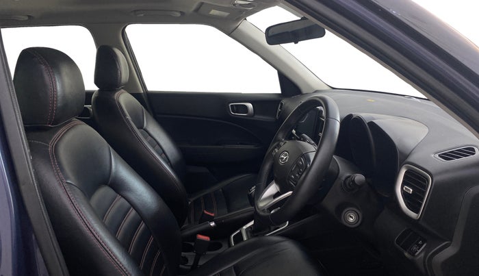 2021 Hyundai VENUE SX 1.5 CRDI, Diesel, Manual, 1,15,100 km, Right Side Front Door Cabin